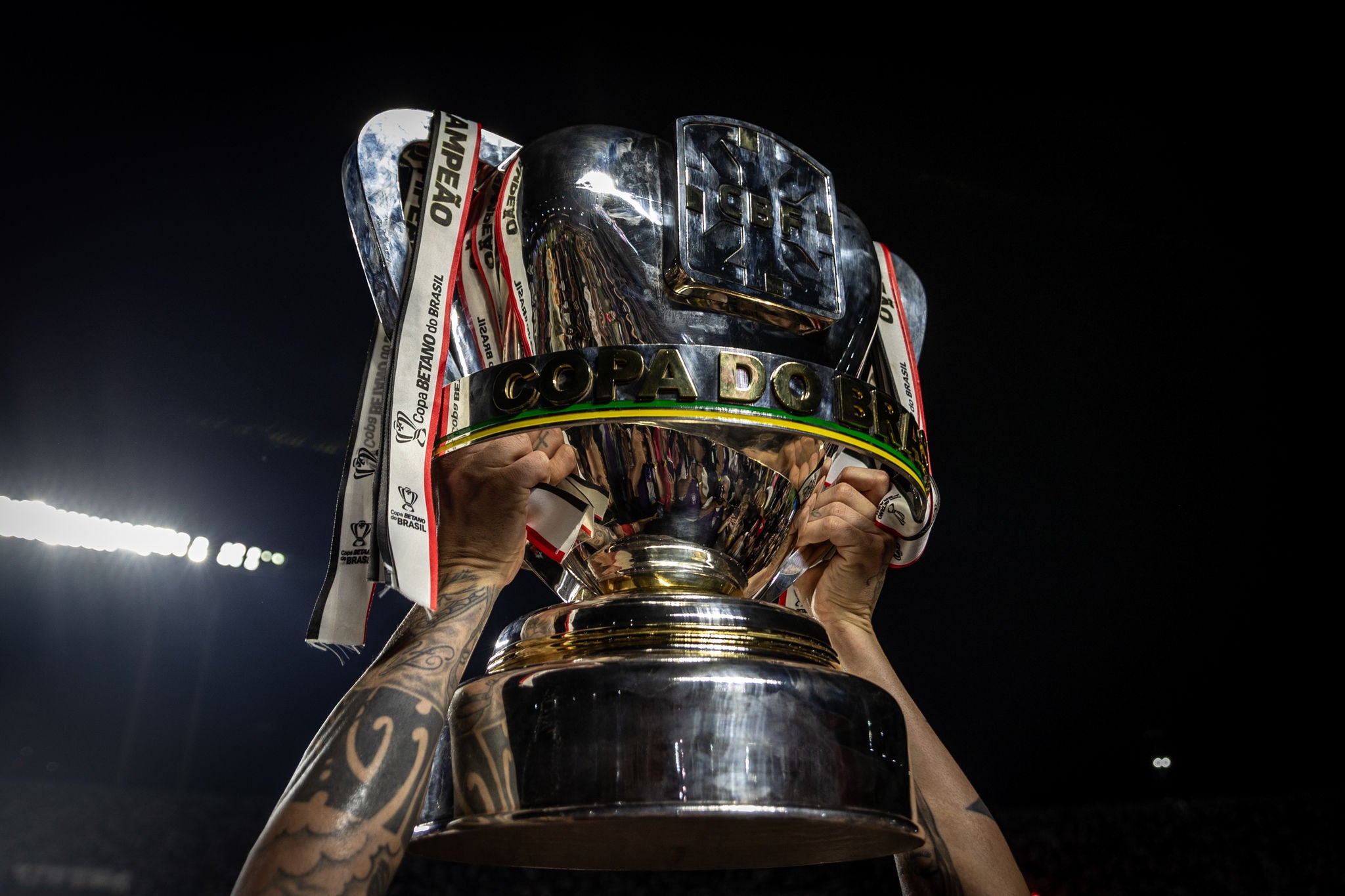 (foto do troféu)